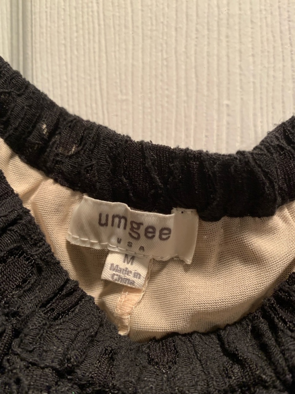 Umgee Black Floral Lace Ruffle Neck Camisole - Picture 3 of 4
